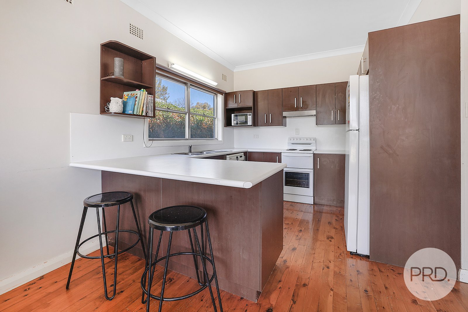 4 Warren Street TAMWORTH 7