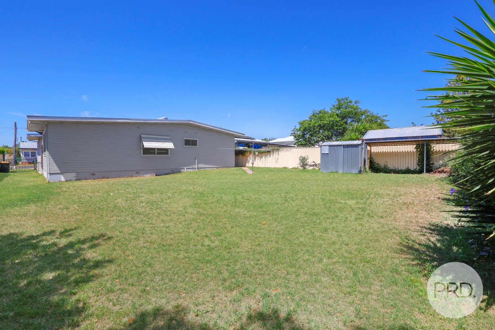 4 Warren Street TAMWORTH 19