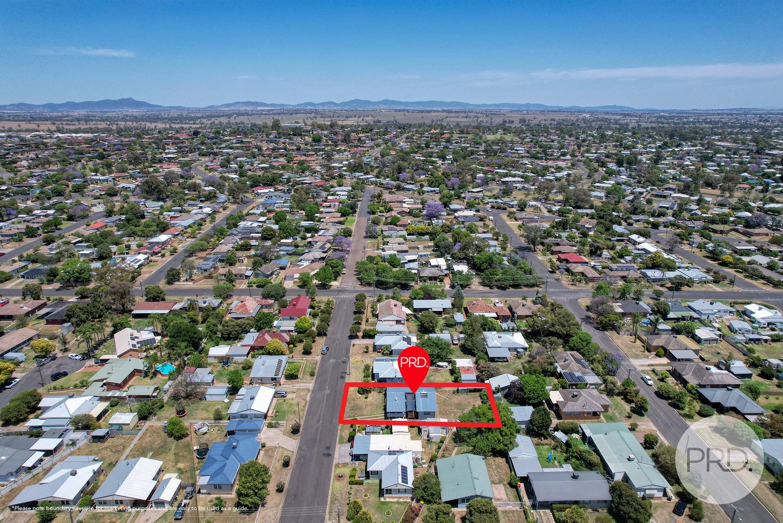 4 Warren Street TAMWORTH 24