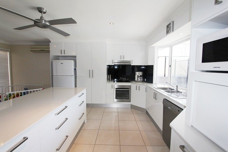 4 Watford Crescent MOLENDINAR 3