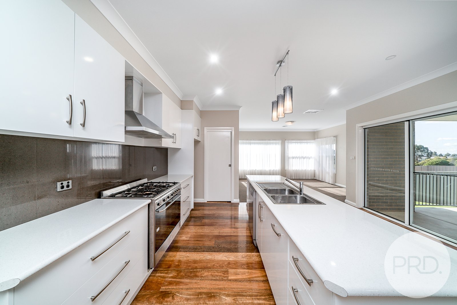 4 Watson Boulevard LLOYD 4