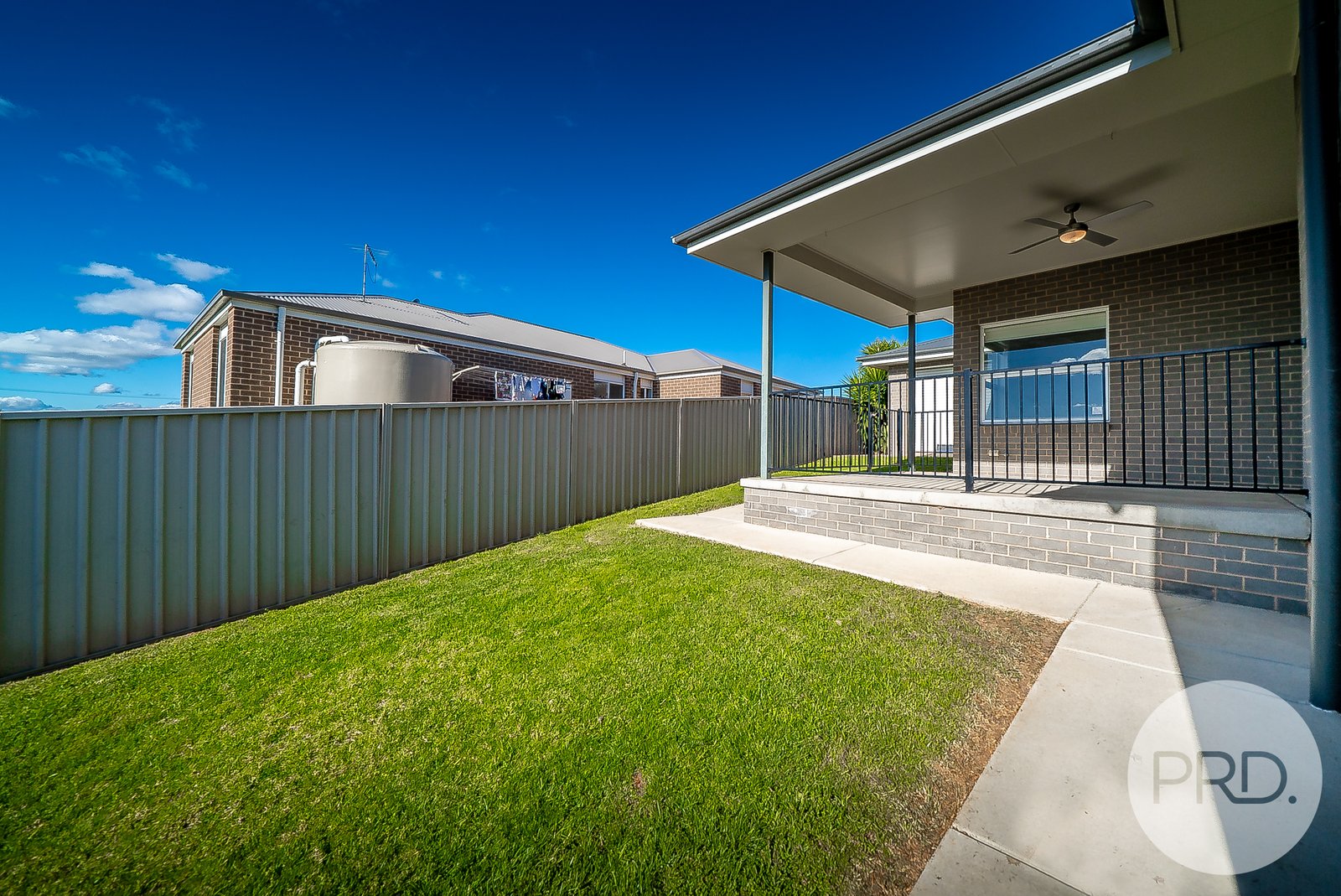 4 Watson Boulevard LLOYD 16