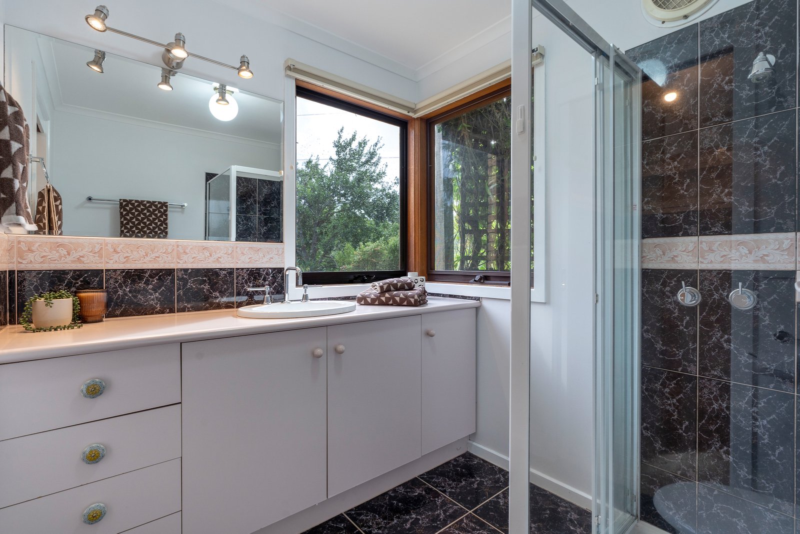 Real Estate and Property in 4 Watt Street, Gisborne, VIC