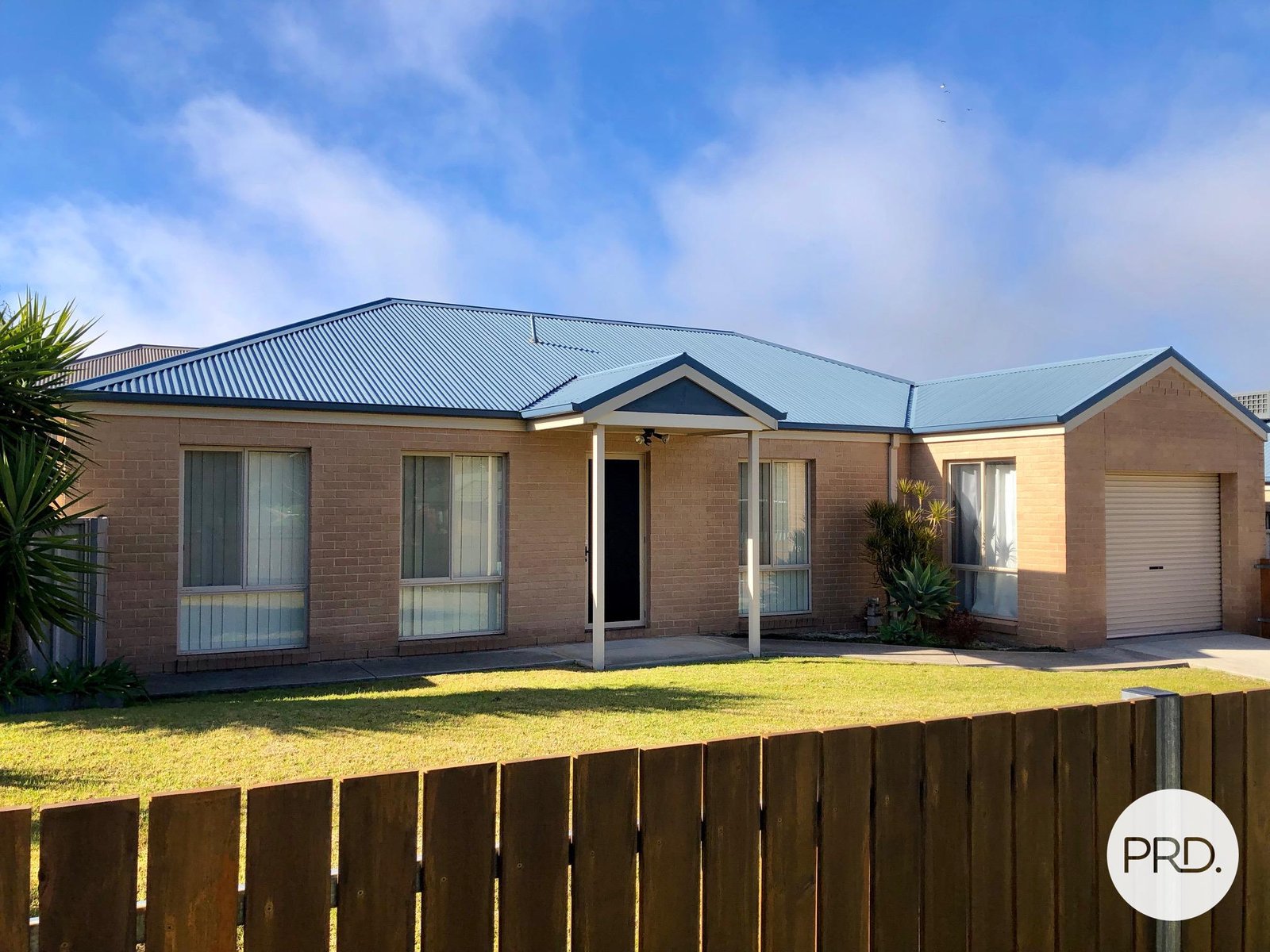 4 Wattle Way WEST ALBURY 1