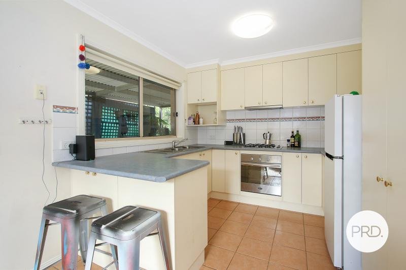 4 Wattle Way WEST ALBURY 2
