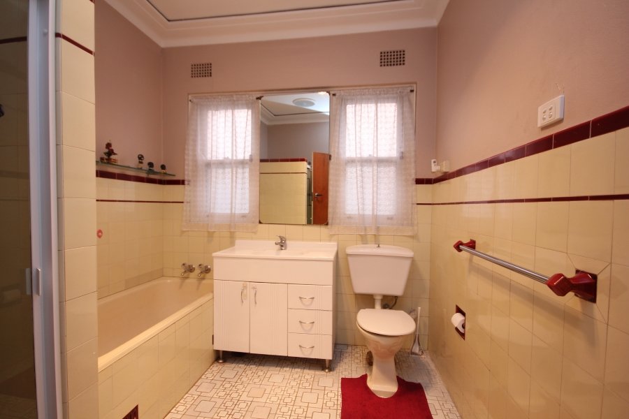 4 Way Street KINGSGROVE 5