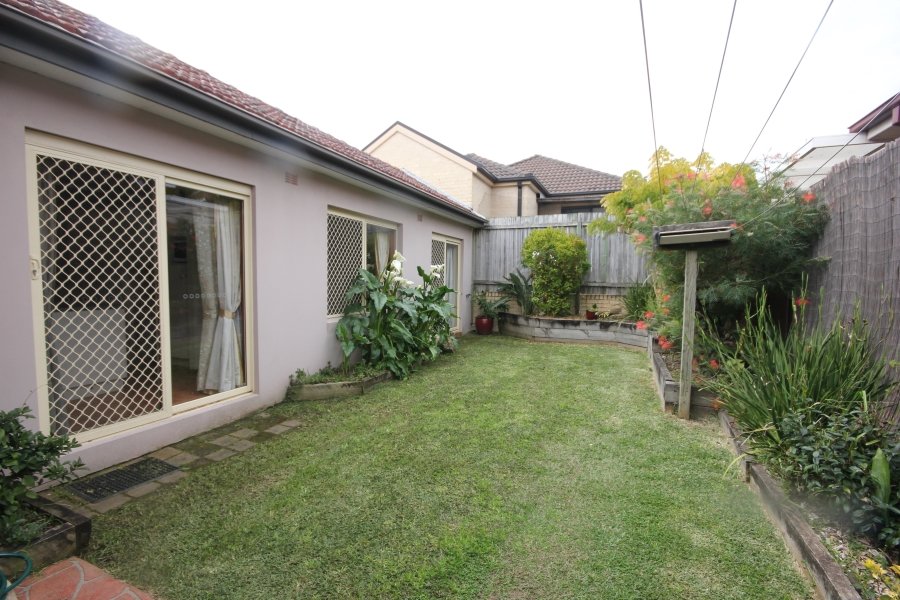 4 Way Street KINGSGROVE 6