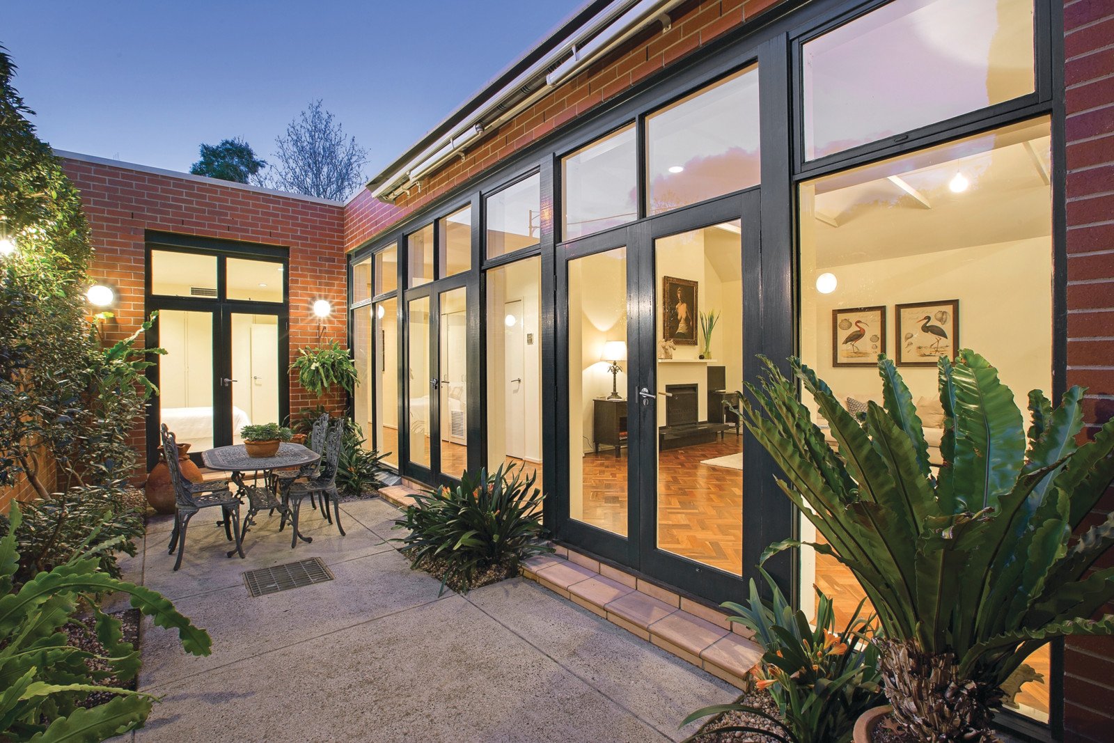  4 Webb Lane