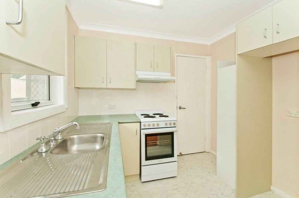 4 Weerona Street BERKELEY 2