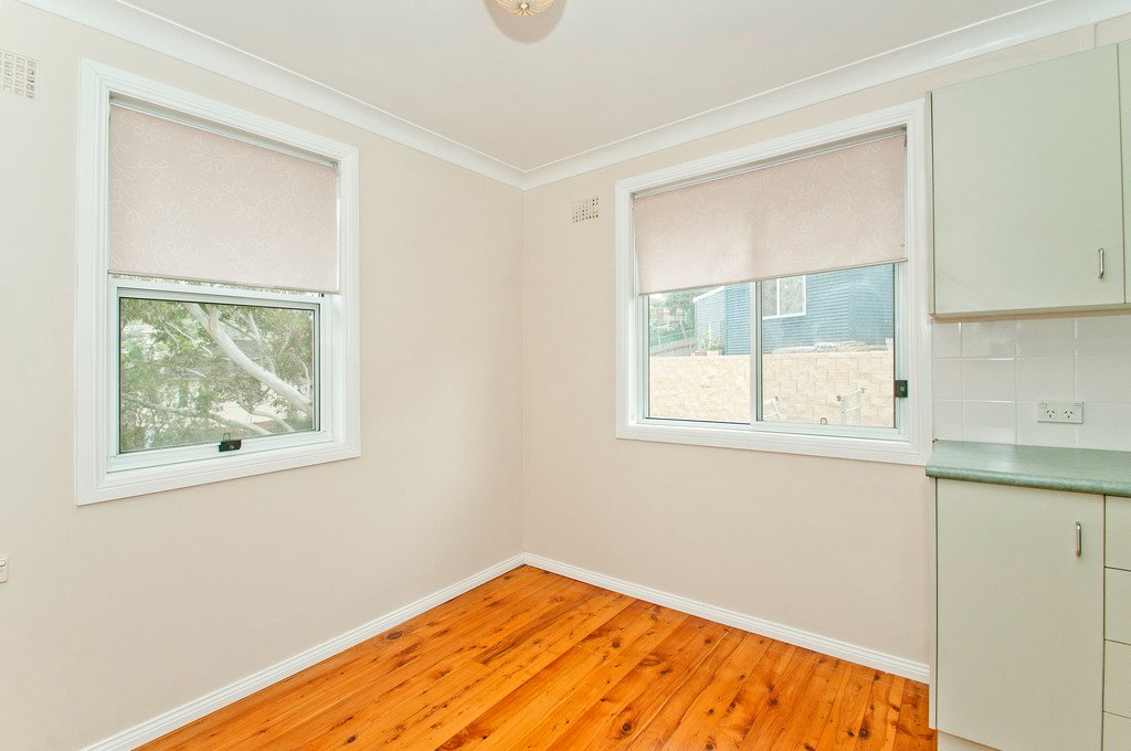 4 Weerona Street BERKELEY 6