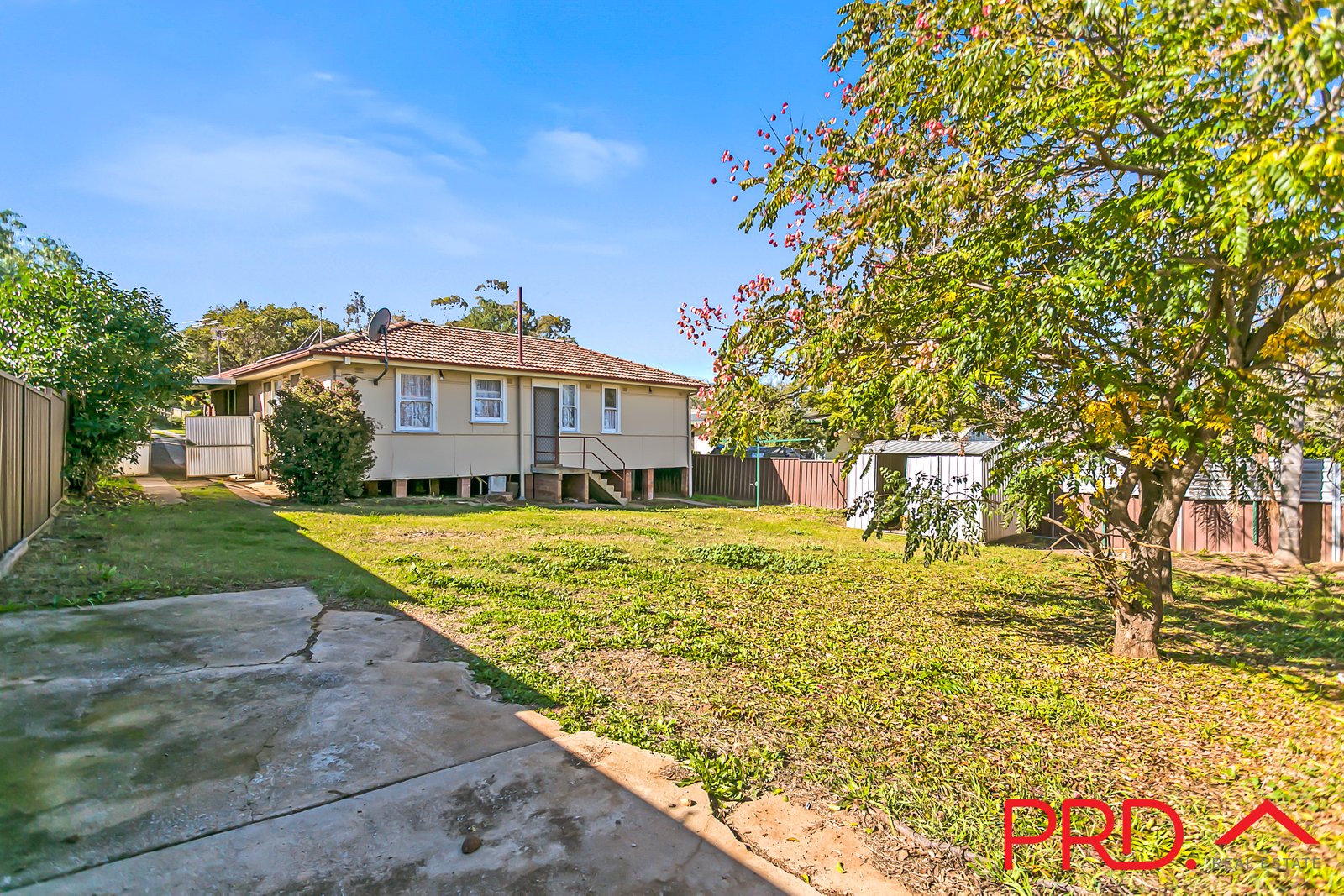 4 Westow Crescent OXLEY VALE 8