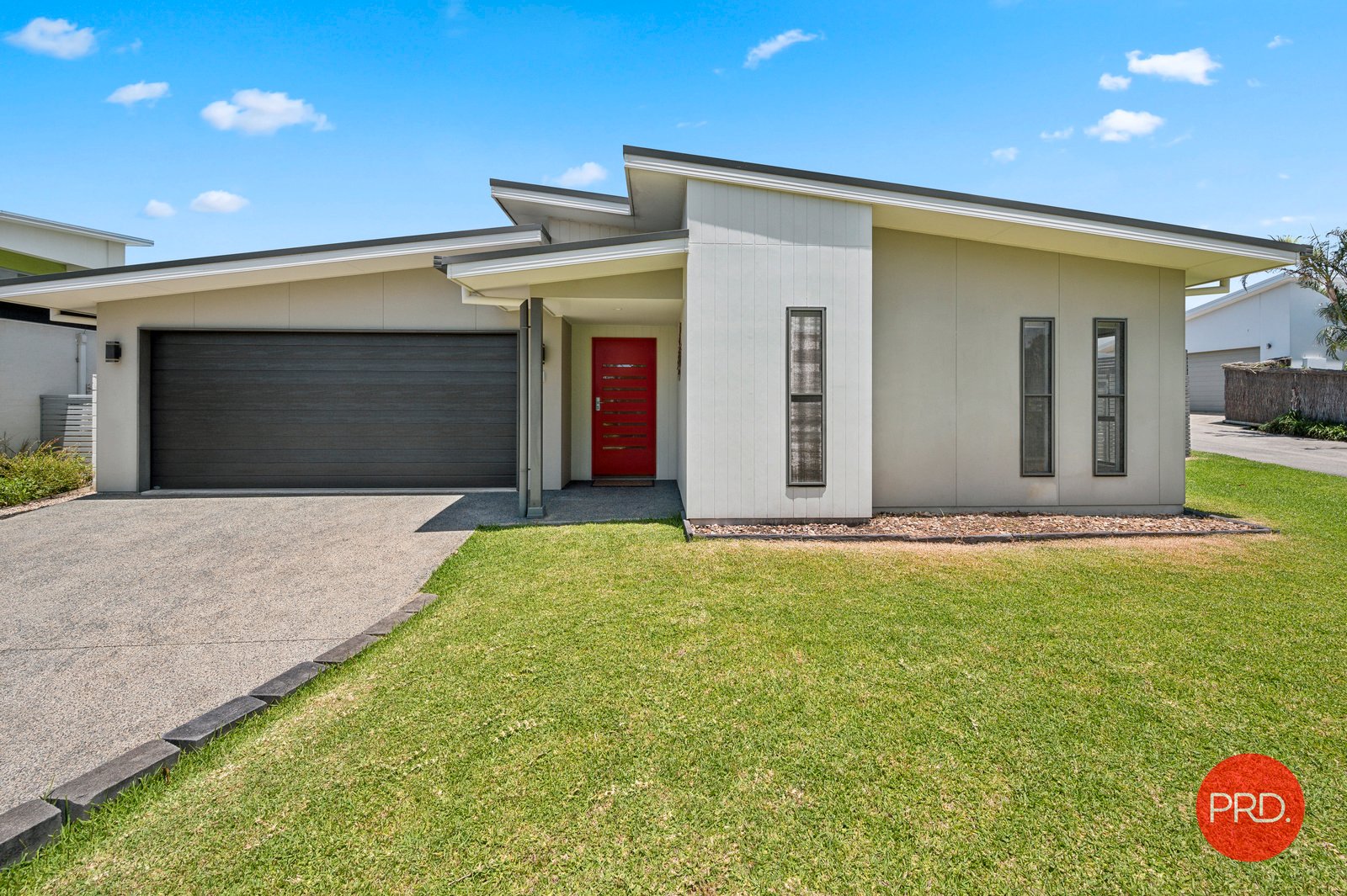 4 White Bluff Road SAPPHIRE BEACH 2