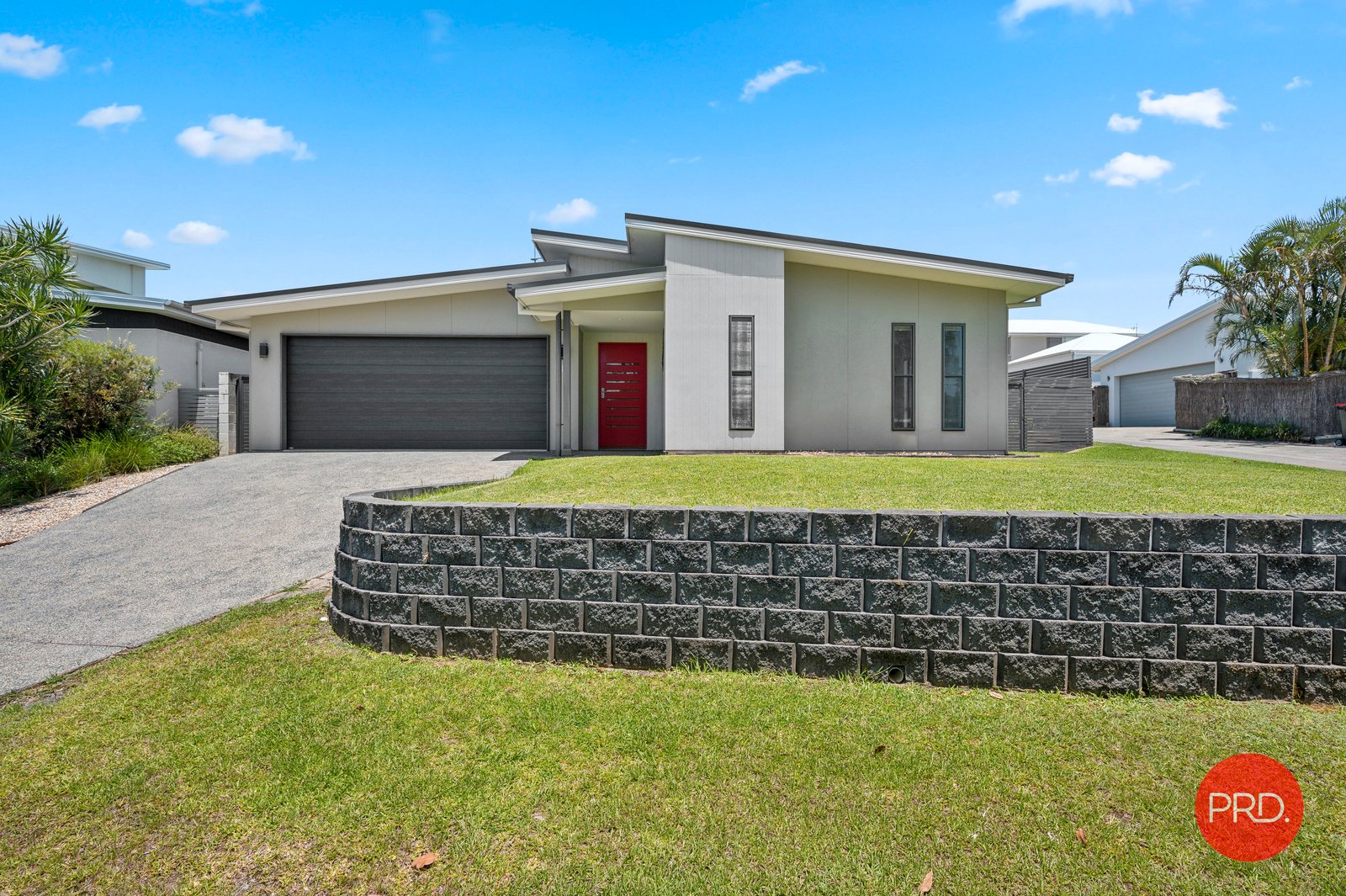 4 White Bluff Road SAPPHIRE BEACH 3