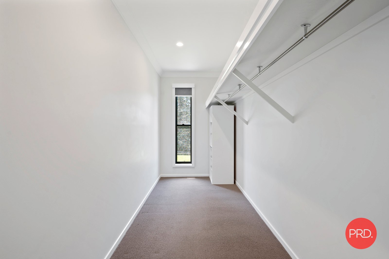 4 White Bluff Road SAPPHIRE BEACH 10