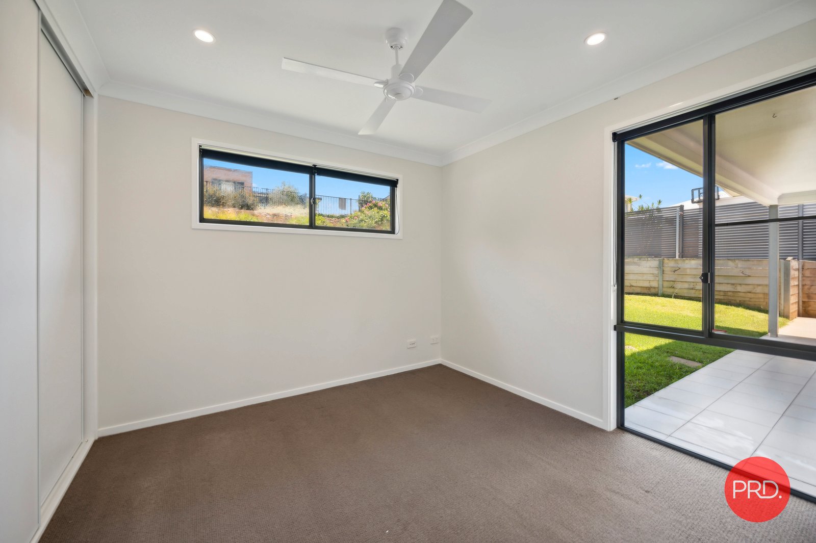 4 White Bluff Road SAPPHIRE BEACH 18