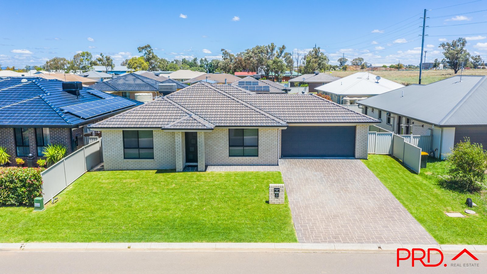 4 Wickham Street TAMWORTH 1