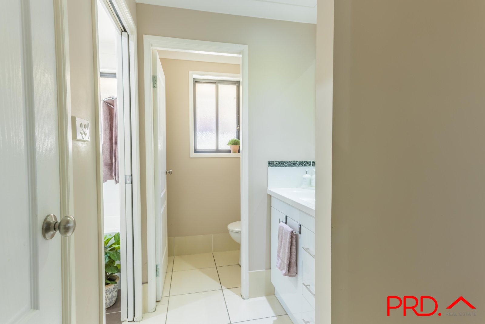 4 Wickham Street TAMWORTH 12