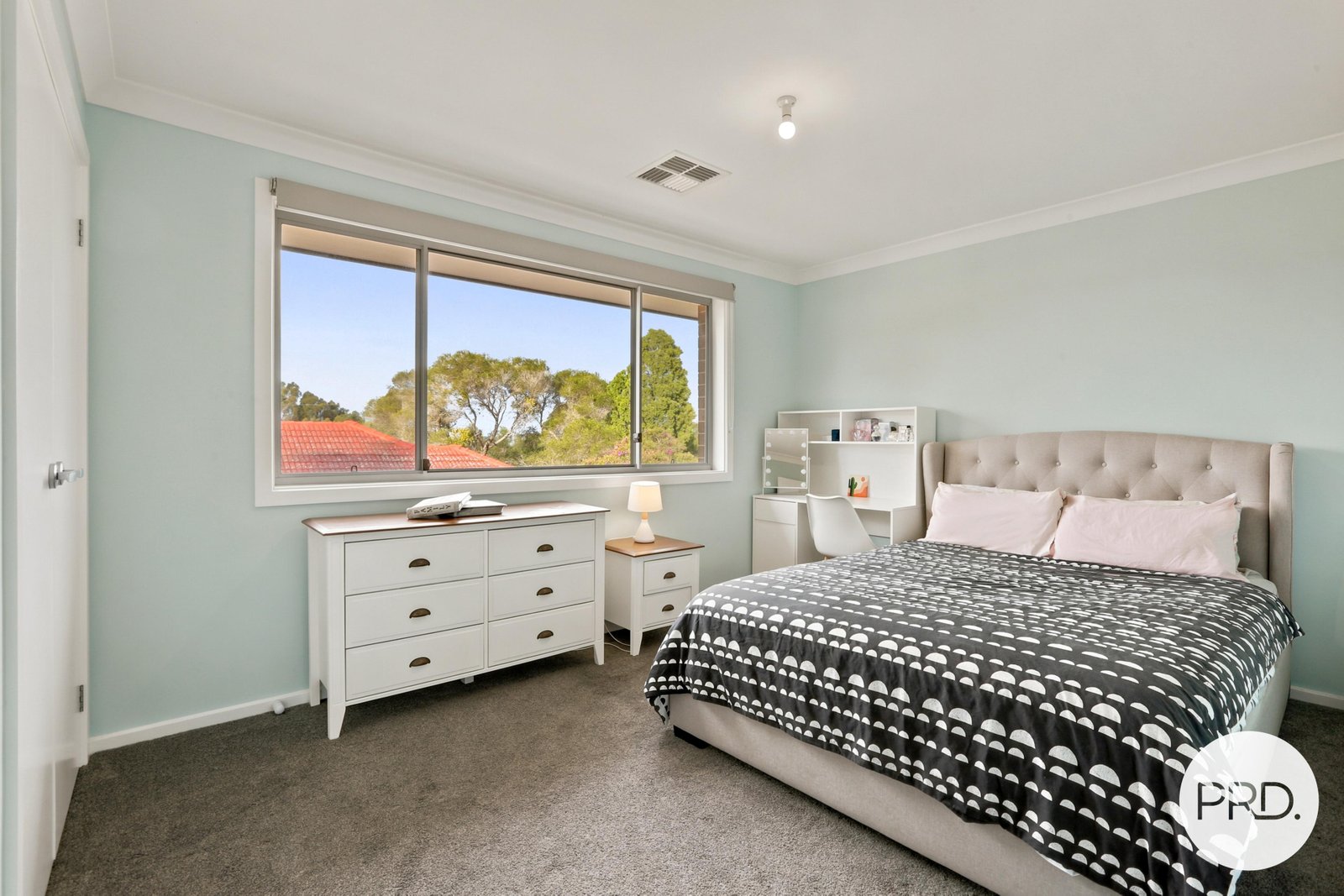 4 Wilkinson Street BERKELEY 9