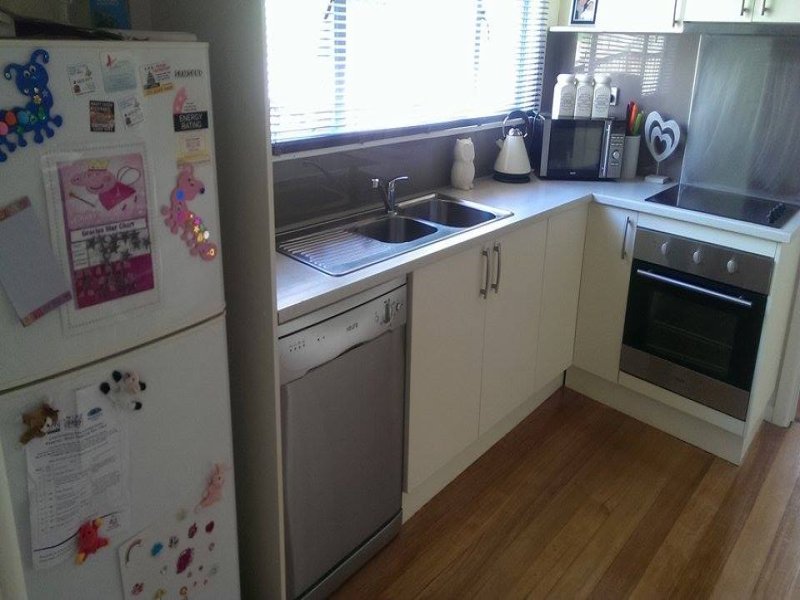 4 Winbourne Road WEST MOONAH 3