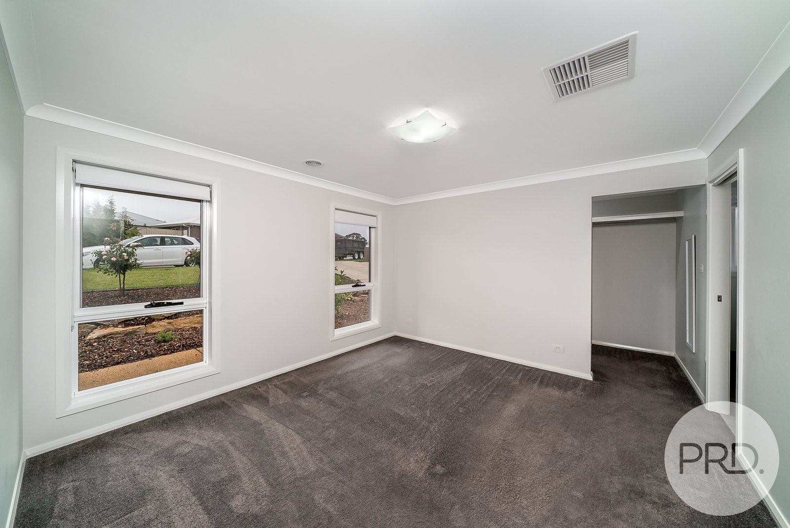 4 Winter Avenue GOBBAGOMBALIN 5