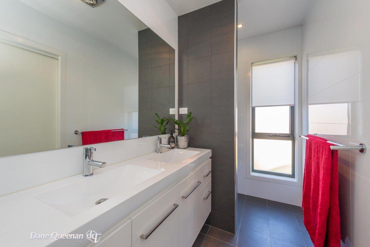 4 Wirray Lane.  CORLETTE 17
