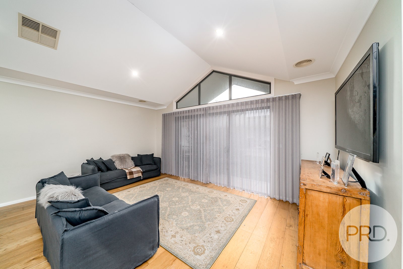4 Wisteria Place SPRINGVALE 4