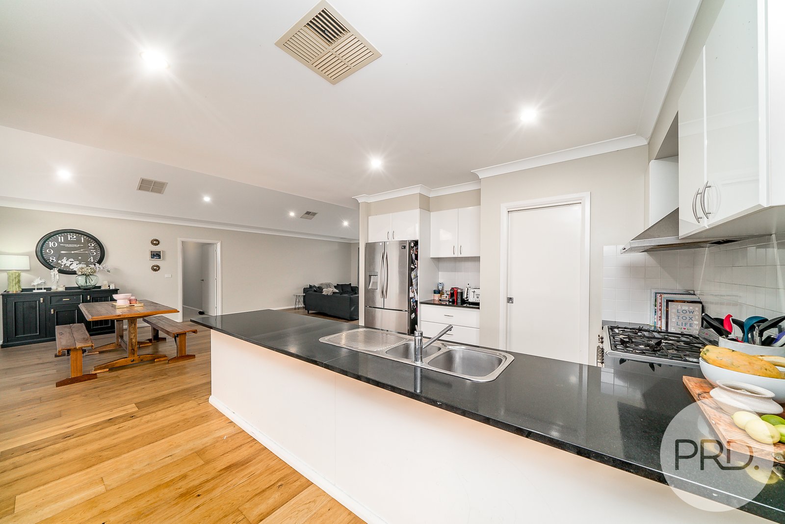 4 Wisteria Place SPRINGVALE 5