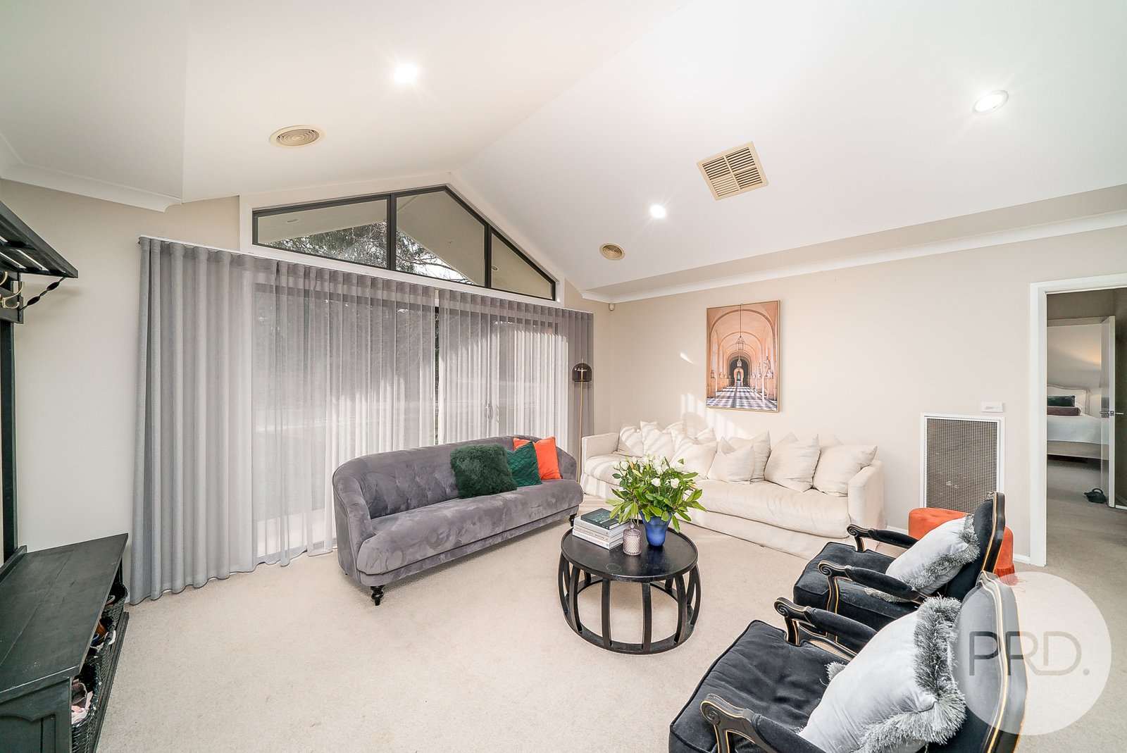 4 Wisteria Place SPRINGVALE 9