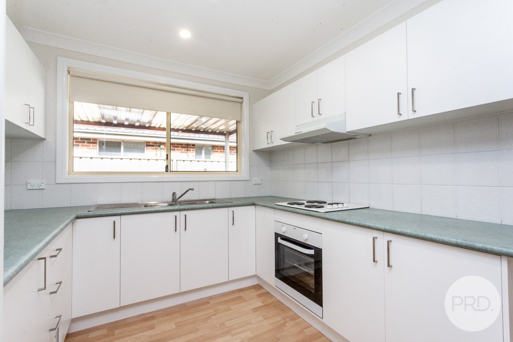 4 Woburn Place GLENMORE PARK 3
