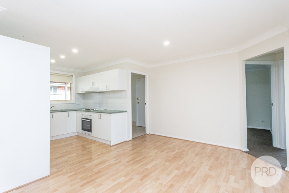 4 Woburn Place GLENMORE PARK 4