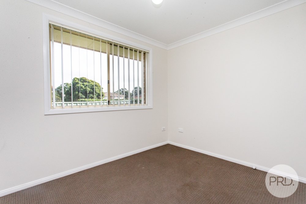 4 Woburn Place GLENMORE PARK 11