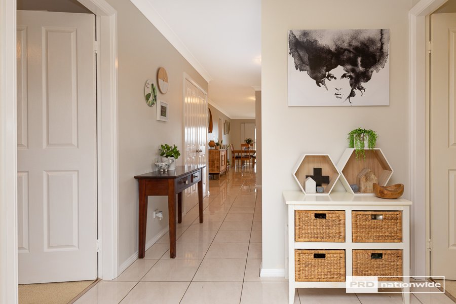 4 Woodside Road TAMWORTH 3