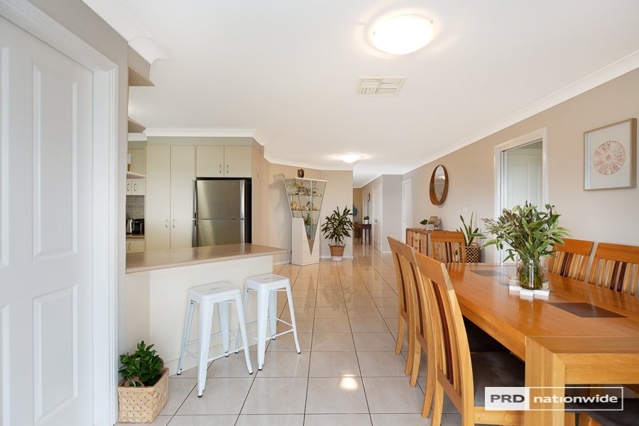 4 Woodside Road TAMWORTH 9