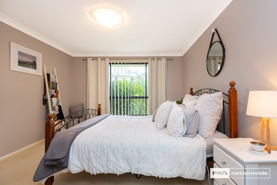 4 Woodside Road TAMWORTH 11