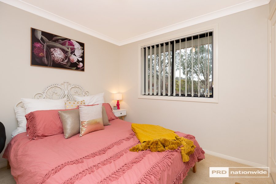 4 Woodside Road TAMWORTH 16