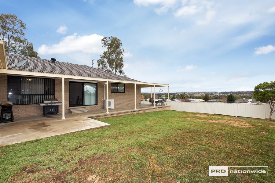 4 Woodside Road TAMWORTH 20
