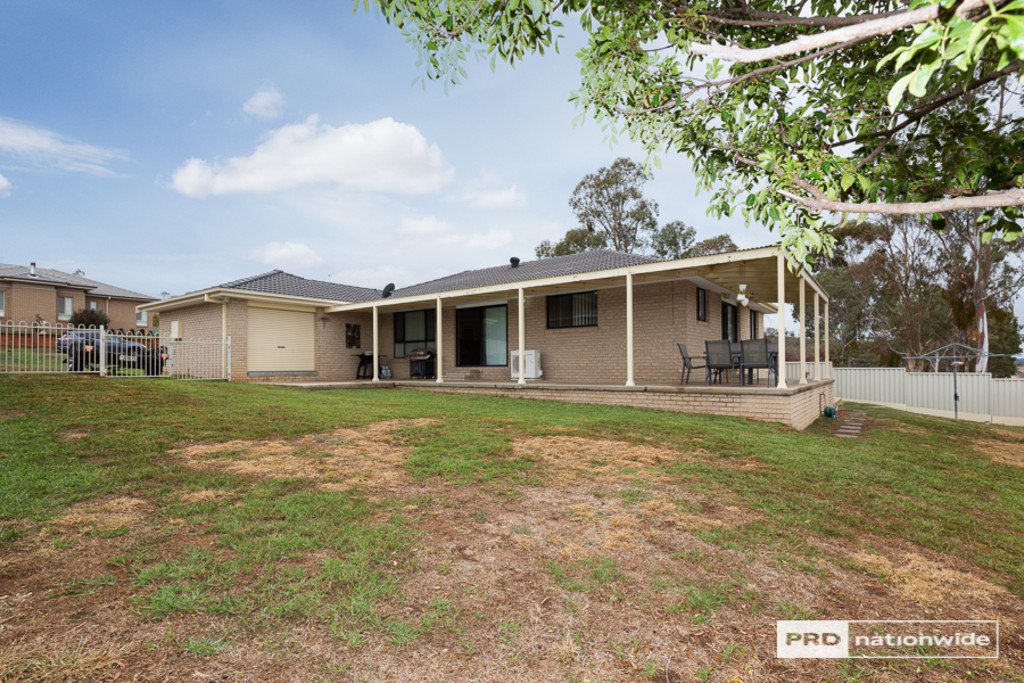 4 Woodside Road TAMWORTH 21