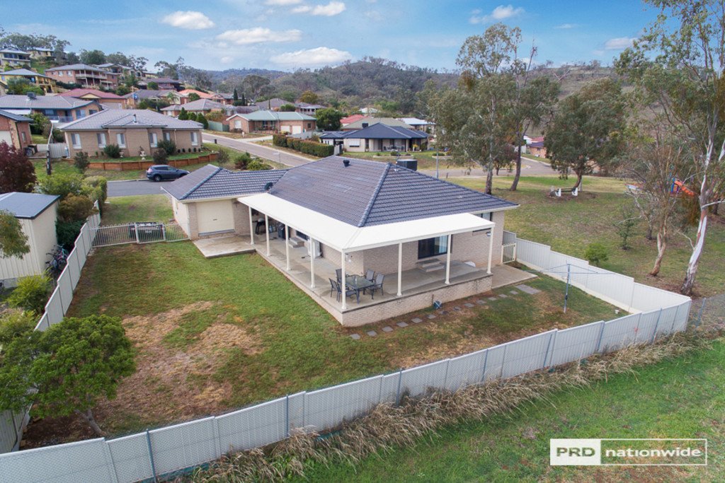 4 Woodside Road TAMWORTH 24