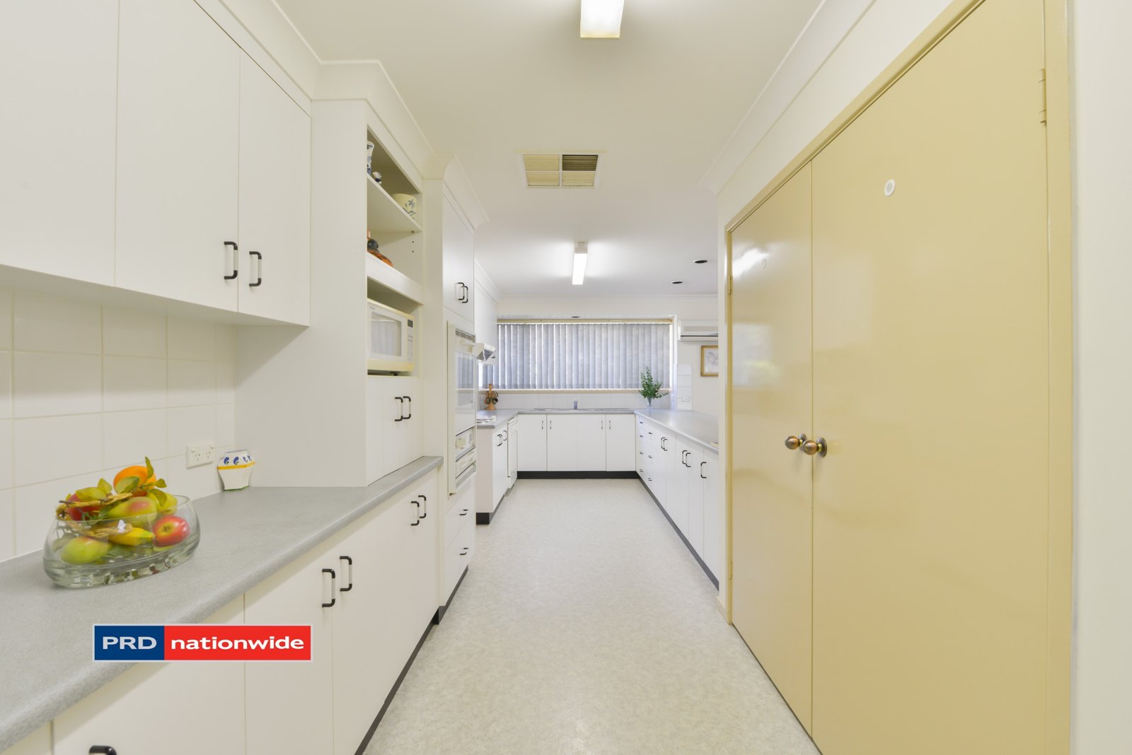 4 Woodward Avenue TAMWORTH 4