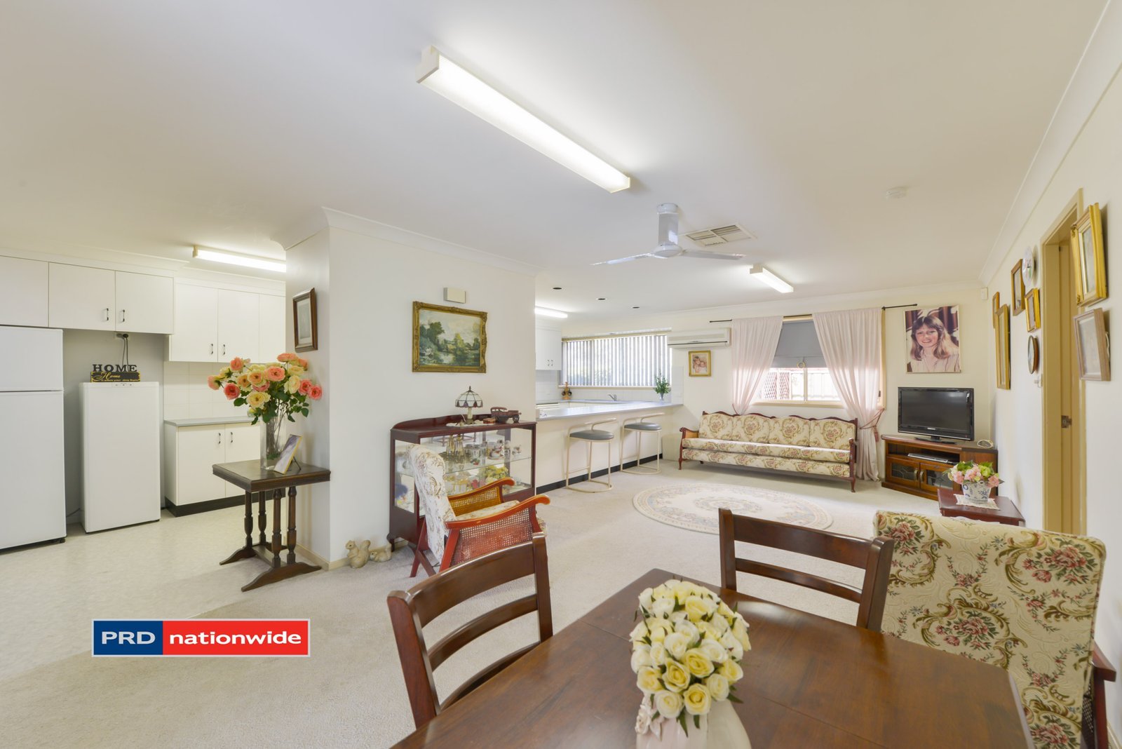 4 Woodward Avenue TAMWORTH 5