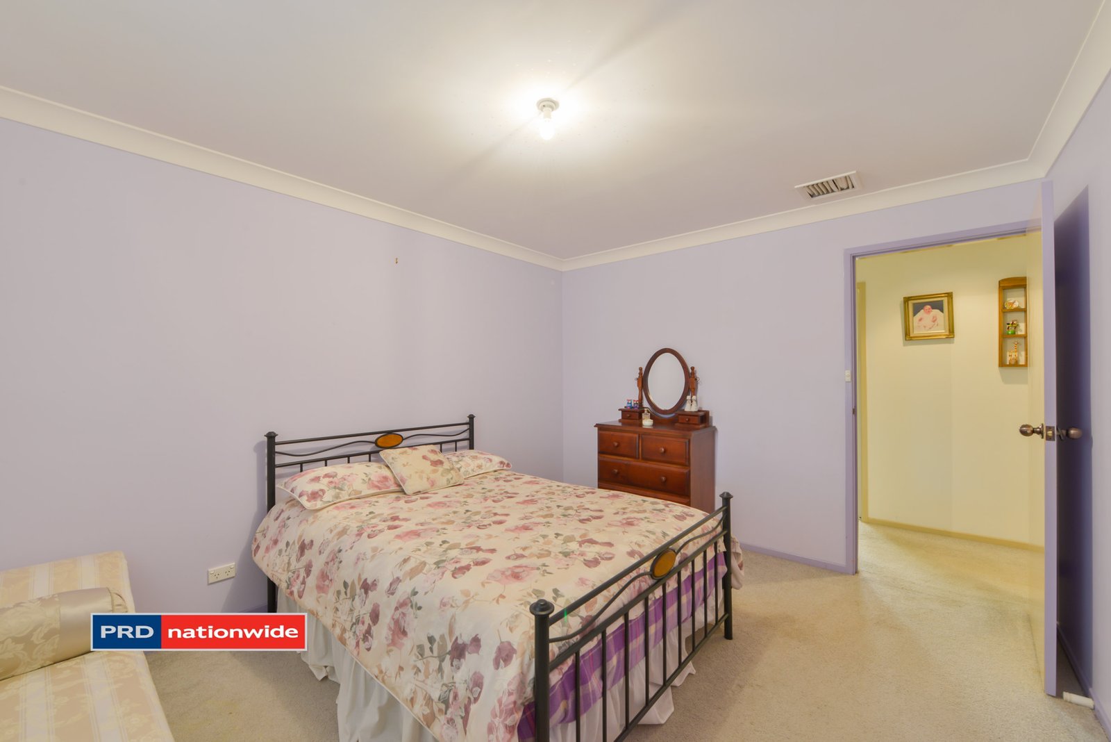 4 Woodward Avenue TAMWORTH 8