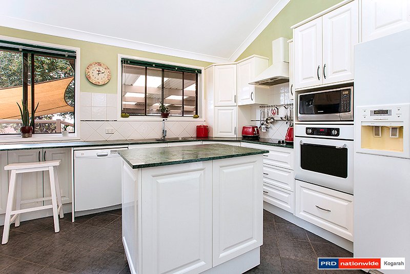 4 Wright Close HEATHCOTE 2