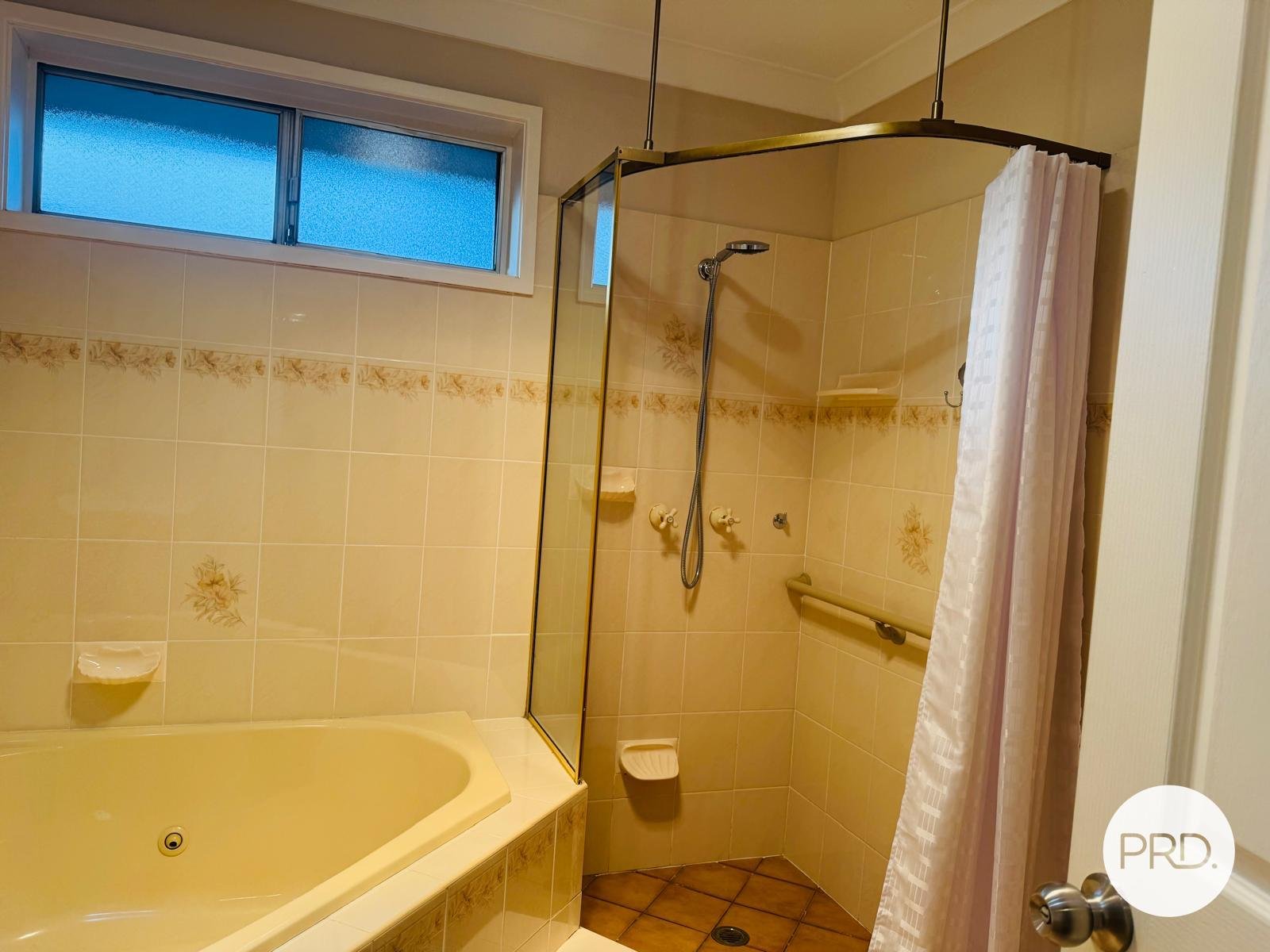 4 Wyatt Place LEUMEAH 9