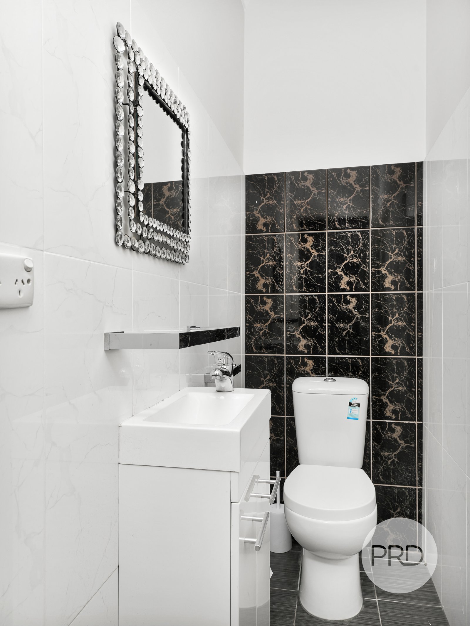 4 Yennora Street CAMPBELLTOWN 11