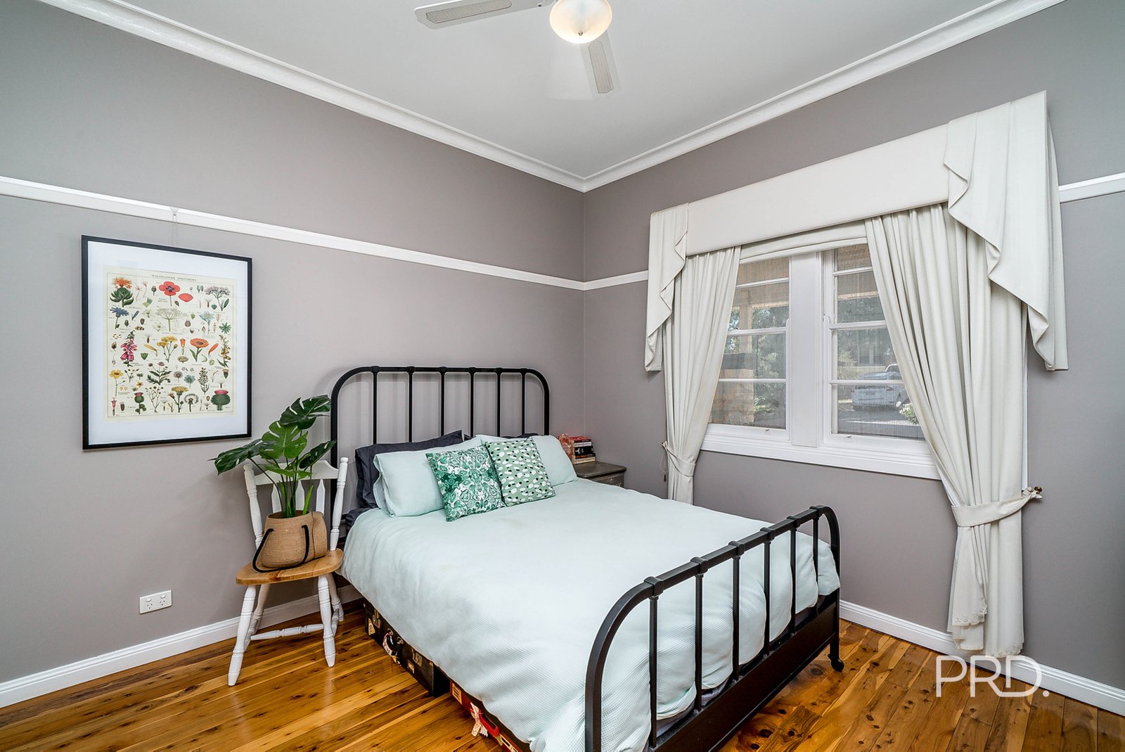 4 Young Street TURVEY PARK 3