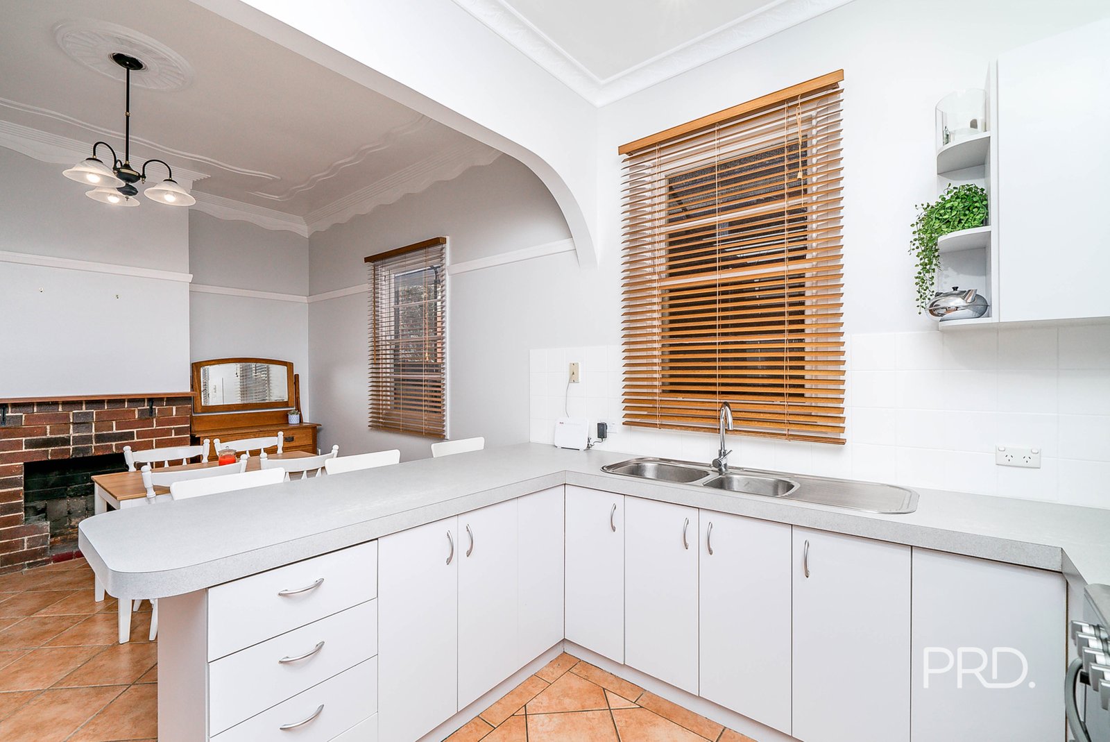 4 Young Street TURVEY PARK 7
