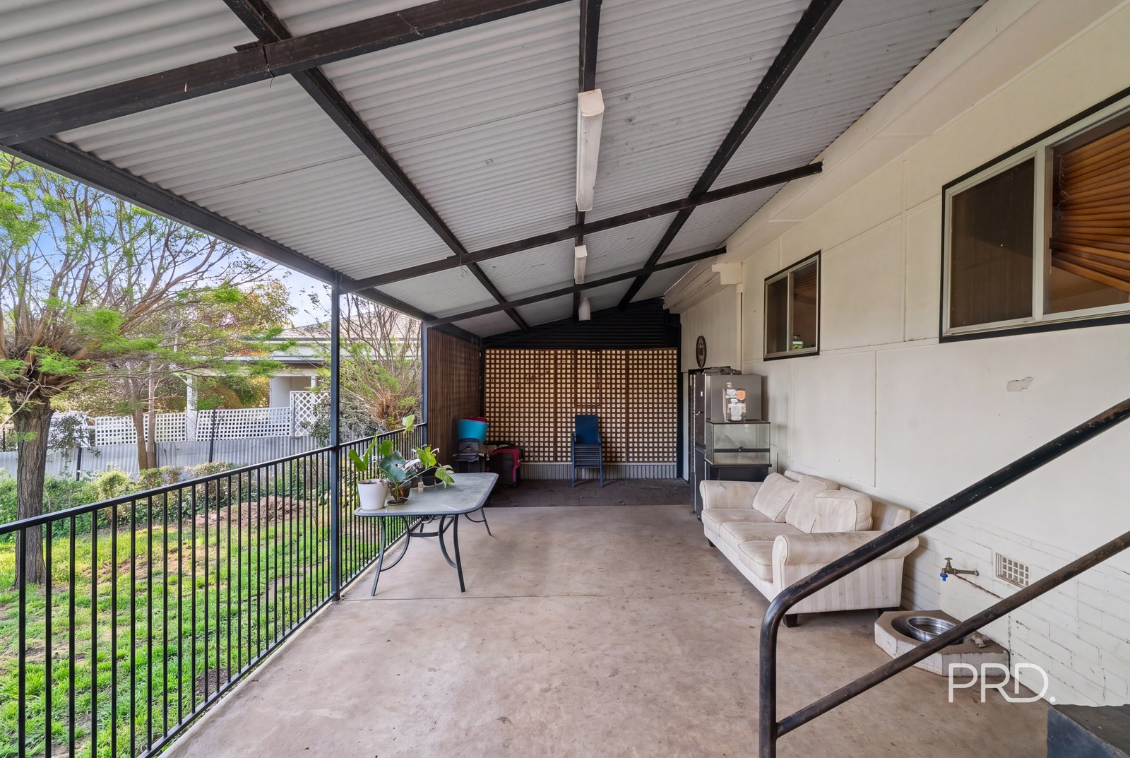 4 Young Street TURVEY PARK 10