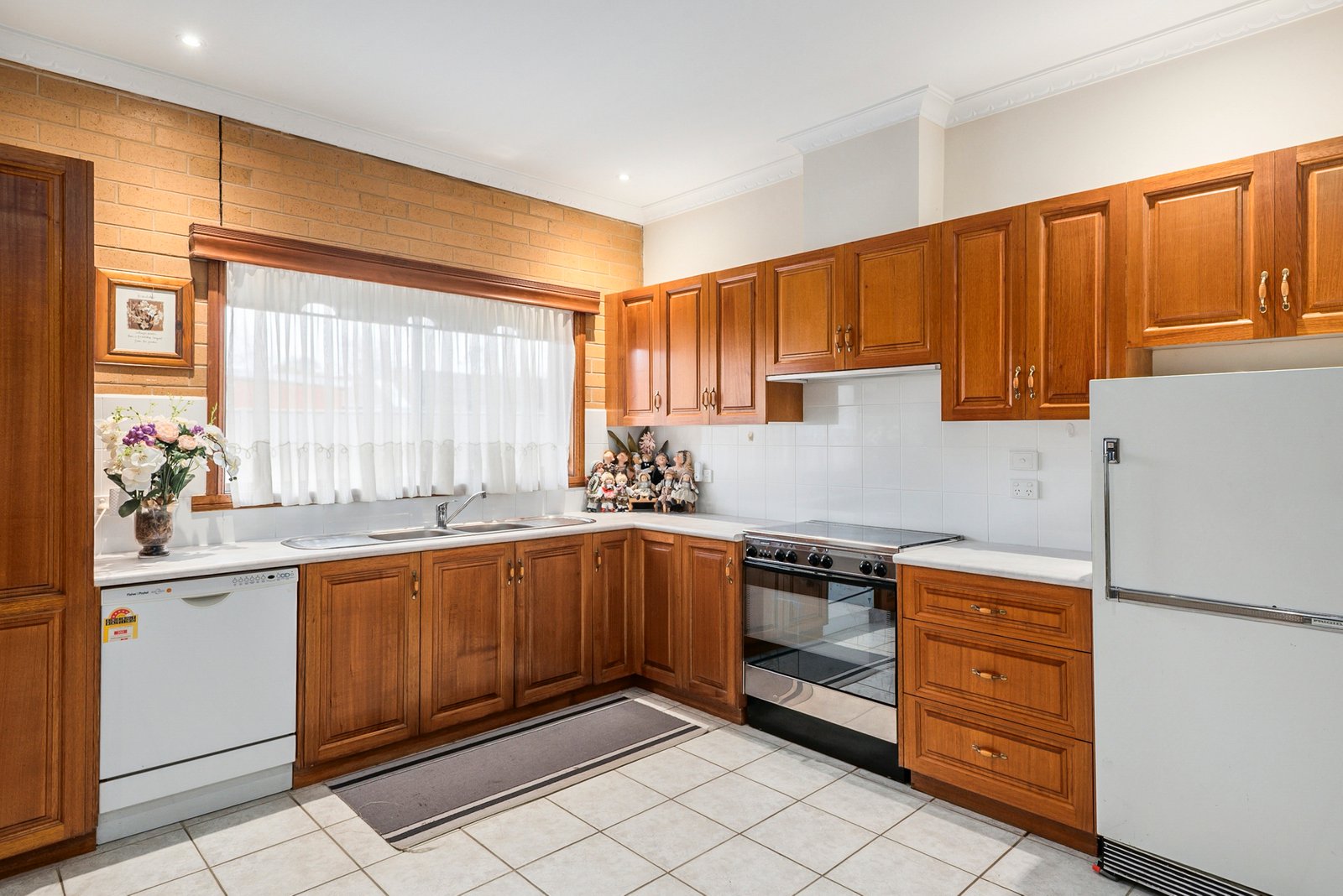 Real Estate and Property in 40-42 High Street, Kyneton, VIC