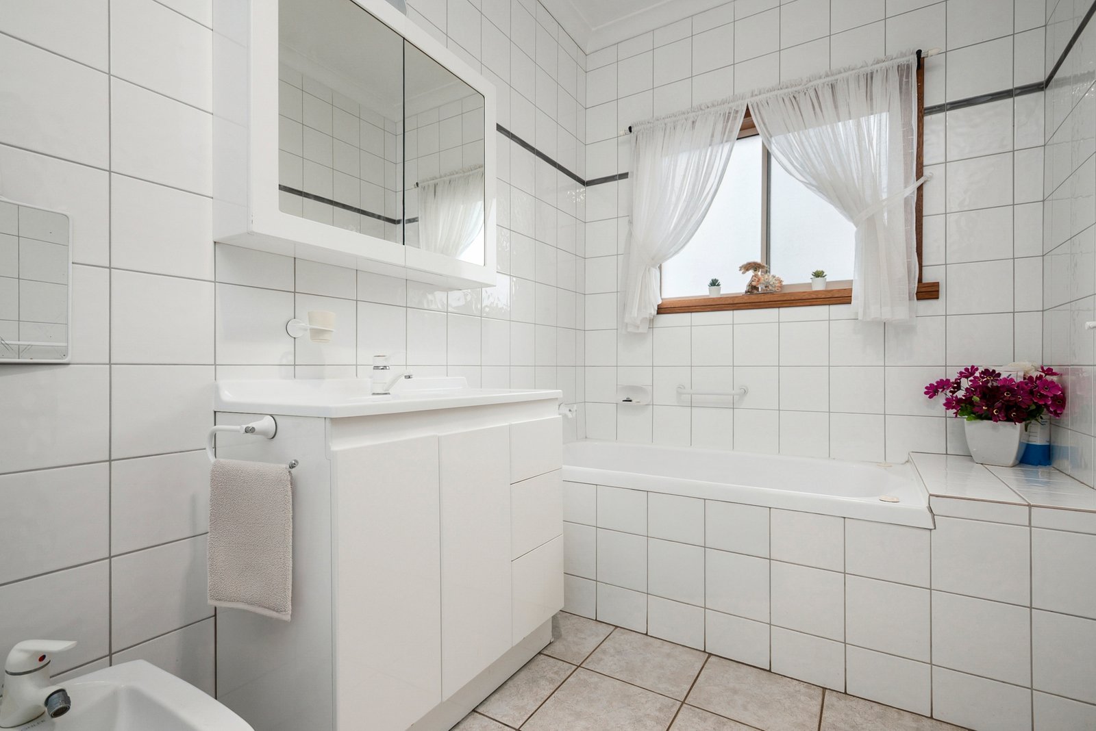 Real Estate and Property in 40-42 High Street, Kyneton, VIC