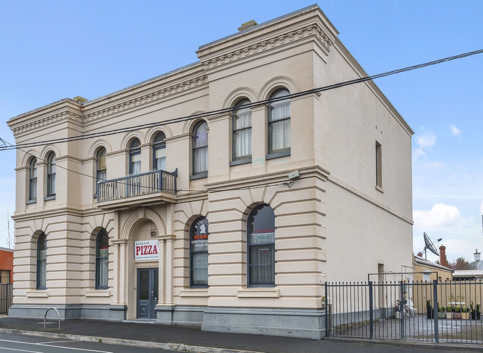 Real Estate and Property in 40-42 High Street, Kyneton, VIC